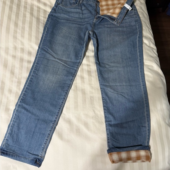 Eddie Bauer women’s Blue Jeans with Plaid Lining - Picture 1 of 2